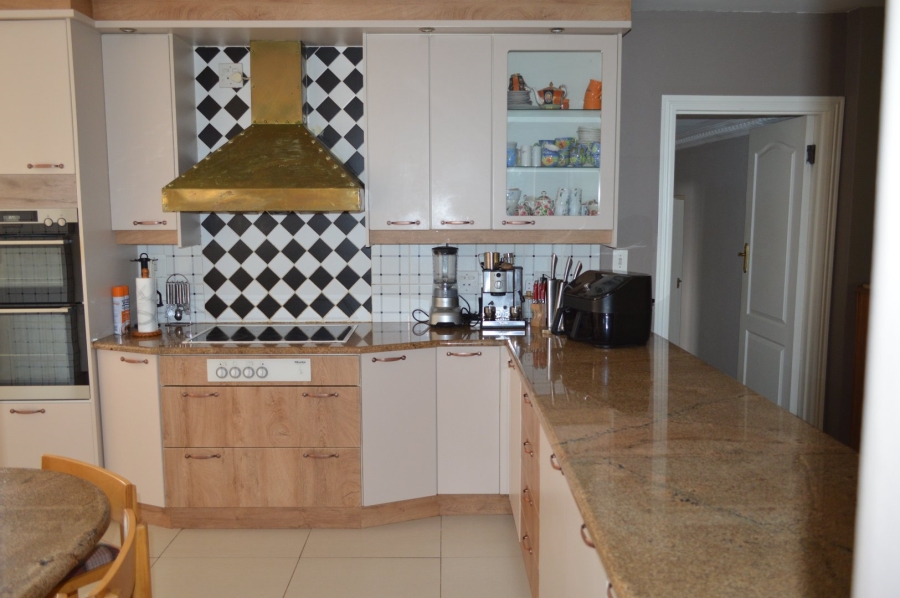 4 Bedroom Property for Sale in Wilkoppies North West